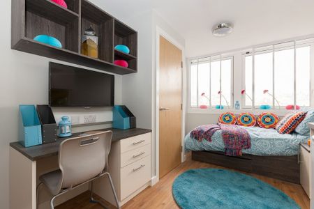 Studio Flat, Hounds Gate, NG1 - Photo 2