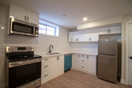 ALL INCLUSIVE 1 BEDROOM LOWER UNIT FOR RENT IN WELLAND! - Photo 5