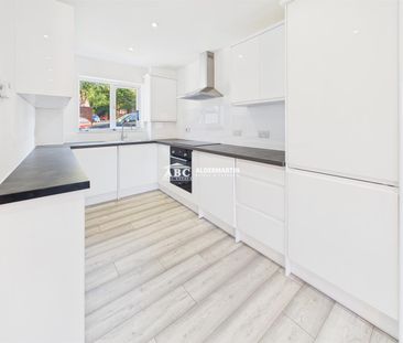 Britten Close, WD6 3HT, Borehamwood - Photo 6