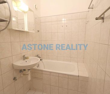 Pronájem bytu 2+kk 40 m² - Fotografie 3