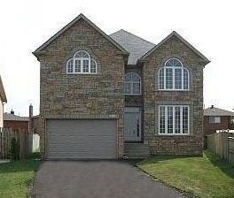 For Lease - 1379 Norenko Court, Mississauga, Ontario - Photo 2