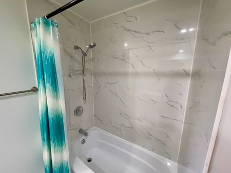 For Lease - 4 VALLEY Road, St. Catharines, Ontario - Photo 5