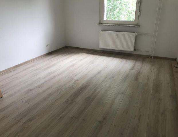 Demnächst frei! 2-Zimmer-Wohnung in Duisburg Huckingen - Photo 1