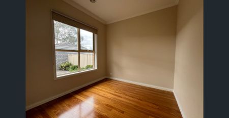 Impressive Modern Unit - Photo 5