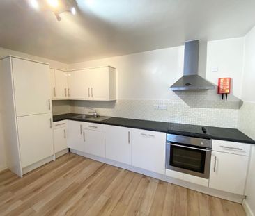 2 bedroom apartment to rent - Photo 6