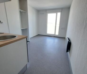 Location Appartement 1 pièce 18m² NIMES 30000 - Photo 4
