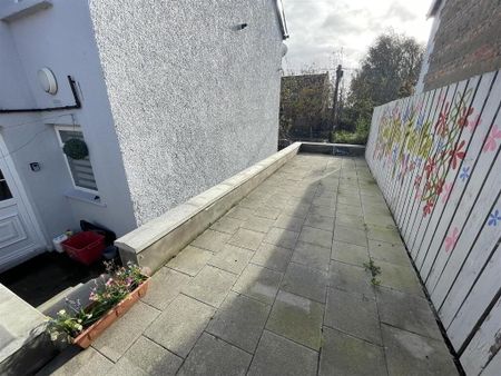 23 Springfield Drive, Belfast, BT12 7EL - Photo 4