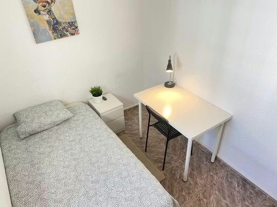 Calle Extremadura, Getafe, Community of Madrid 28903 - Foto 1