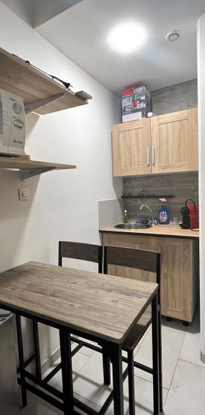Location Appartement 1 pièce 10m² ISTRES 13800 - Photo 1