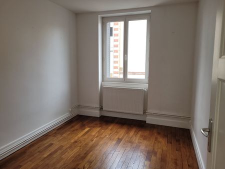 Location Appartement 3 pièces 77m² - Photo 3