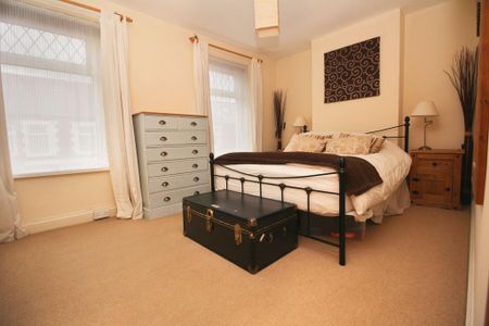 2 bedroom terraced house to rent - Photo 5