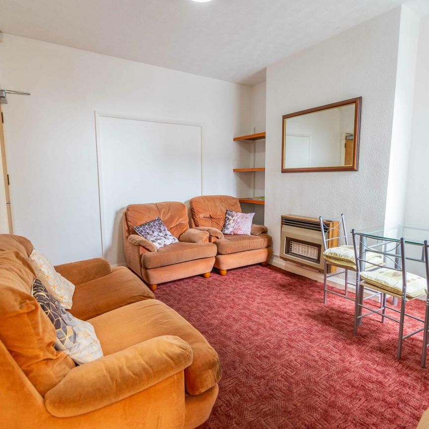 5 Siward Street - Photo 1