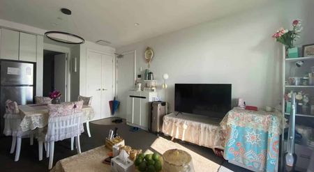 Furnished One Bedroom Apartment In Epsom - Photo 4