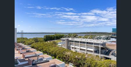 North Facing Luxury Apartment - Photo 3