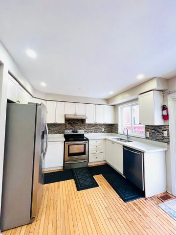 For Lease - 16 Marshmarigold Drive, Brampton, Ontario - Photo 5