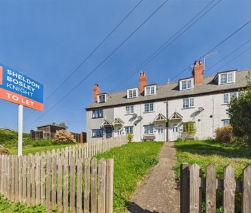 2 BED Terraced House - Photo 5