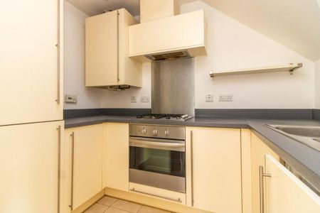 2 bedroom apartment to rent - Photo 2