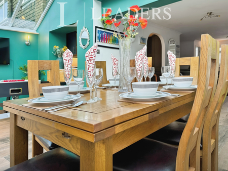 4 bedroom terraced house to rent - Photo 2