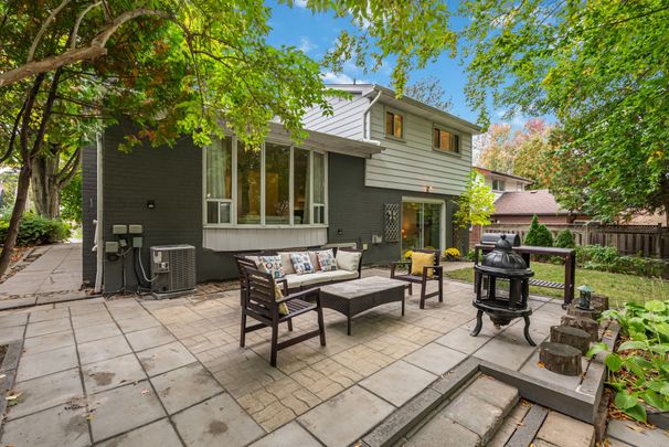 For Lease - 1920 Truscott Drive Unit# Main, Mississauga, Ontario - Photo 1