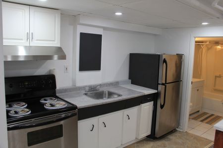 For Lease - 17 Mystic Avenue Unit# Lower, Toronto, Ontario - Photo 3