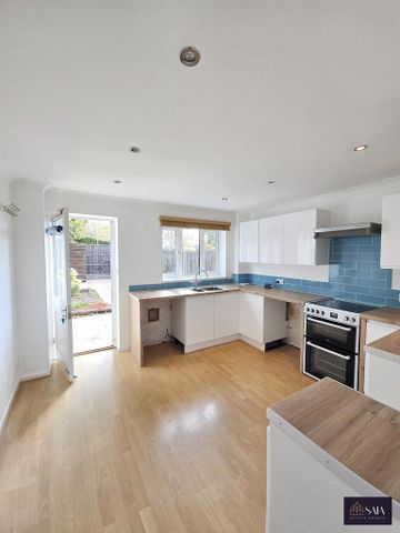 2 bedroom terraced house to rent - Photo 4