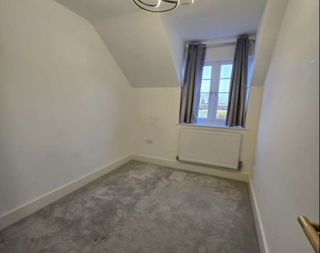 Mill Lane, Sindlesham, Wokingham, RG41 5DF - Photo 5