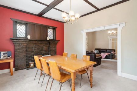 Brilliantly Located! An Idyllic Lifestyle Awaits! - Photo 4