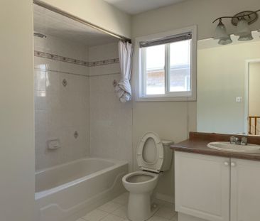 For Lease - 123 Foxfield Crescent, Vaughan, Ontario - Photo 5