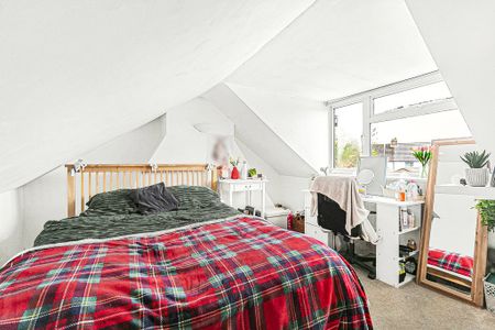 Bond Street, Englefield Green, Egham, Surrey, TW20 0PU - Photo 3