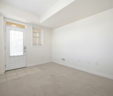 For Lease - 235 Westbank Trail, Hamilton, Ontario - Photo 5