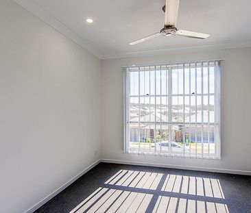 33 Dysart Drive, Holmview QLD 4207 - House For Rent | Domain - Photo 6
