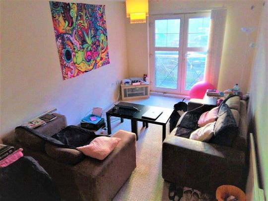 1 bedroom flat to rent - Photo 1
