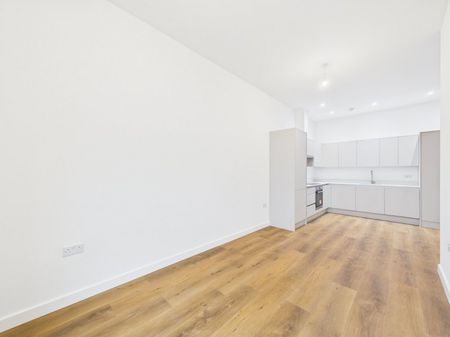 Lakeside East, The Causeway, Staines-Upon-Thames,TW18 - Photo 5