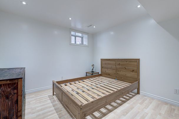 For Lease - 343 Runnymede Road Unit# Lower, Toronto, Ontario - Photo 1