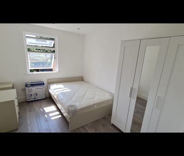 1 Bed Flat, Campus Road, E17 - Photo 4