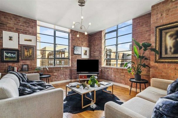 Boss Street, Shad Thames, SE1 - Photo 1