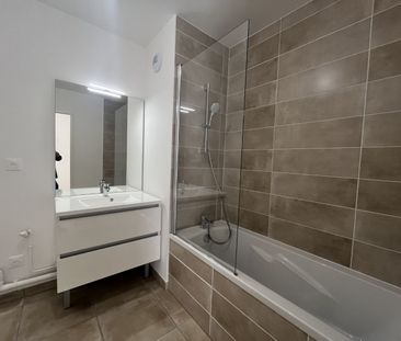 Location Appartement 4 pièces 49m² WASQUEHAL 59290 - Photo 4