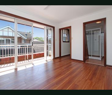 9 Queens Road, Hurstville NSW 2220 - Townhouse For Rent | Domain - Photo 1