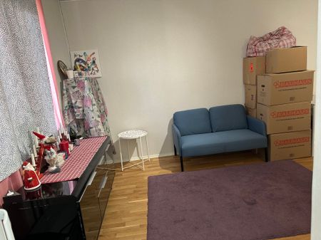 Nedergårdsvägen, Tumba - Photo 2