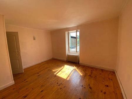 Location Appartement 3 pièces 76m² - Photo 2