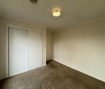 3 Bedroom Family Home - Photo 6