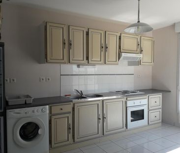 Location Appartement 2 pièces 54m² ST NAZAIRE 44600 - Photo 3