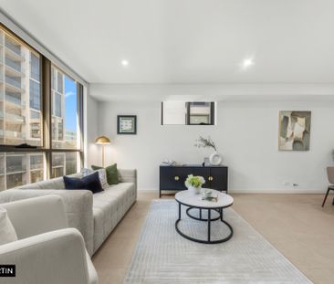 MGM MARTIN – OVERSIZED ONE BEDROOM + STUDY APARTMENT - Photo 1
