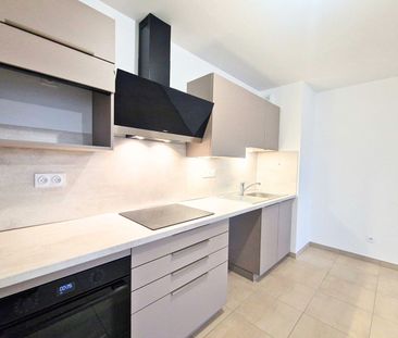 Location Appartement 3 pièces 63m² - Photo 5