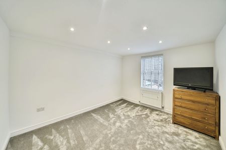 2 Bed Terraced House, Lower Richmond Road, SW15 - Photo 3