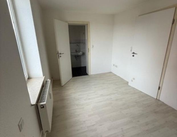 Gepflegte 2-Zimmer-Wohnung mit Stellplatz in Bad Wildungen - Photo 1