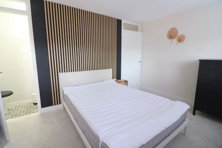 2 Bedroom Semi-Detached To Rent - Photo 3