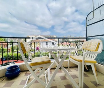 LOCATION MEUBLEE 3 pièces terrasse balcon NICE Cimiez - Photo 2
