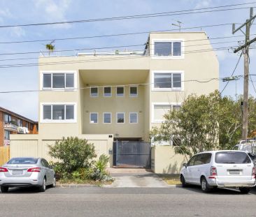 Sun-Drenched Sanctuary in Prime St Kilda West - Photo 1