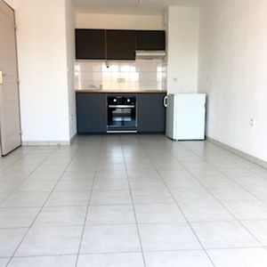 Location Appartement 2 pièces 38m² BAILLEUL 59270 - Photo 2